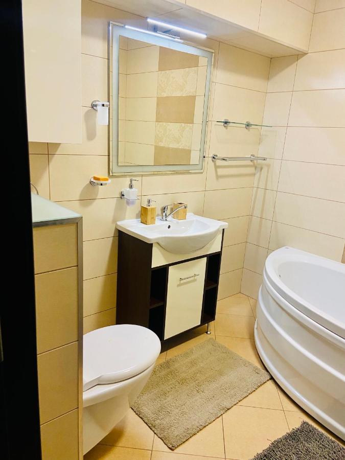 יאשי Iulius Mall Comfort מראה חיצוני תמונה